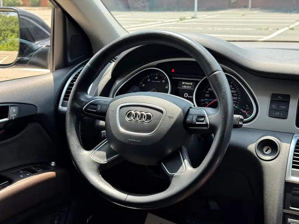Audi Q7 2015 — фото 16