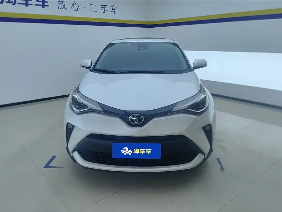 Toyota C-HR 2022 — фото 2