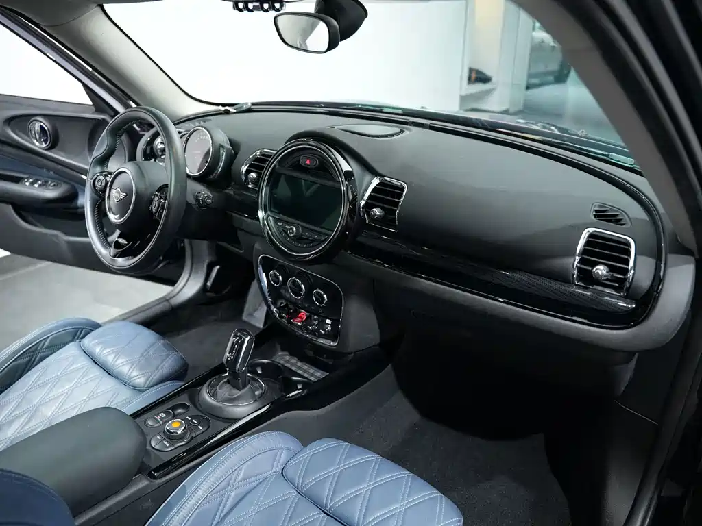 MINI Clubman 2020 — фото 16