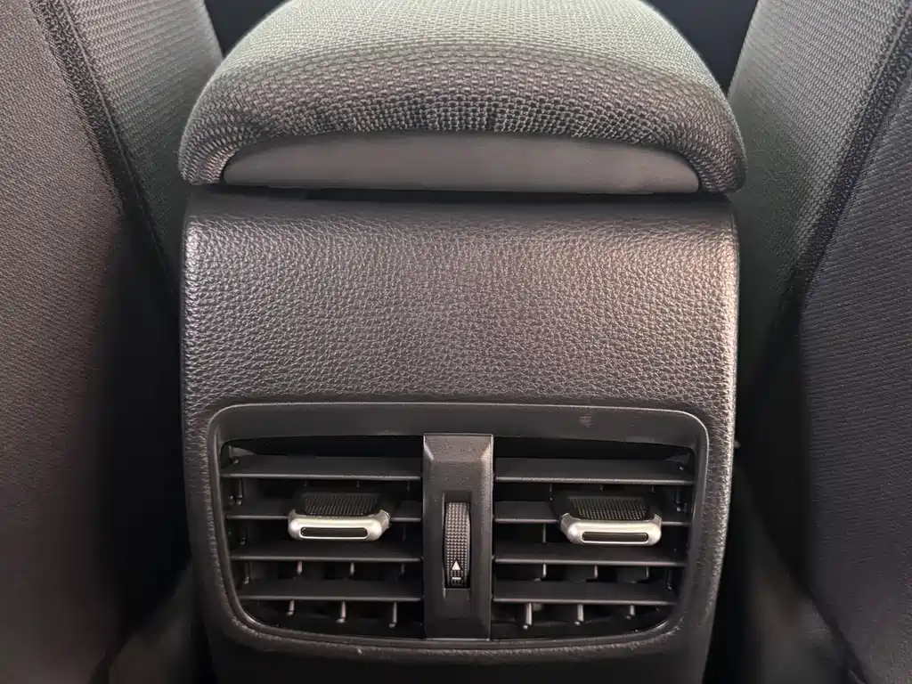 Toyota Levin 2023 — фото 14