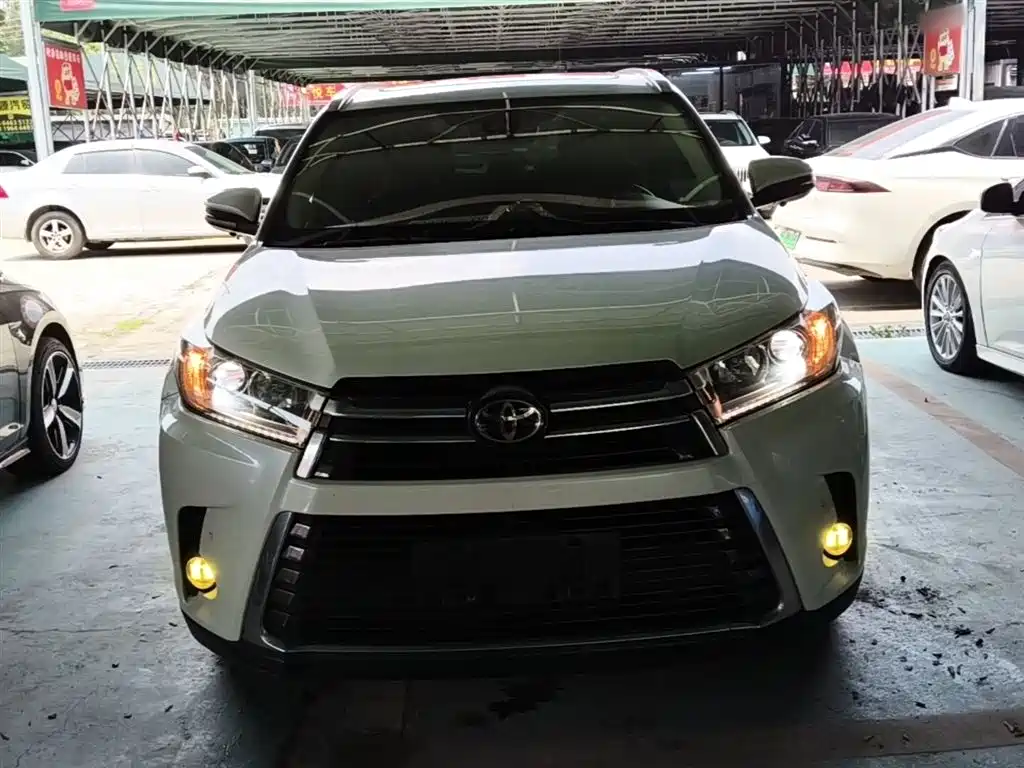 Toyota Highlander 2019 — фото 3