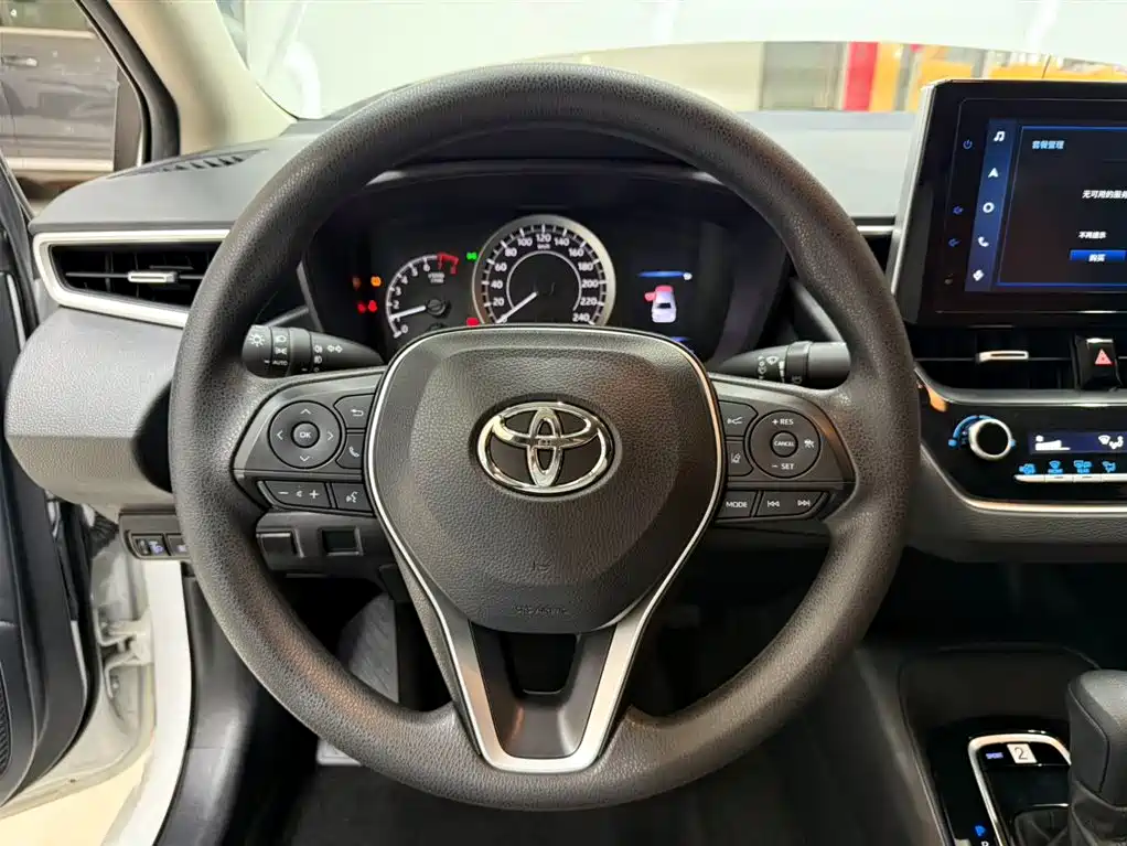 Toyota Corolla 2021 — фото 11