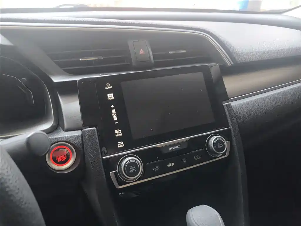Honda Civic 2018 — фото 14