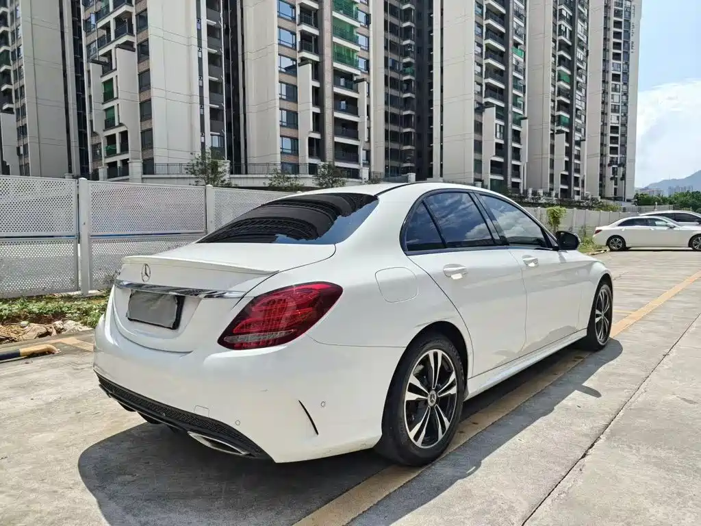 Mercedes-Benz C-Class 2018 — фото 9