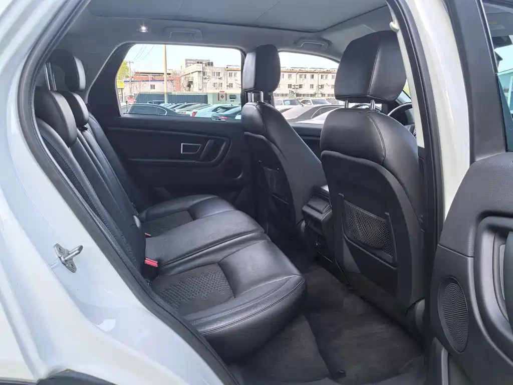 Land Rover Discovery Sport 2018 — фото 14