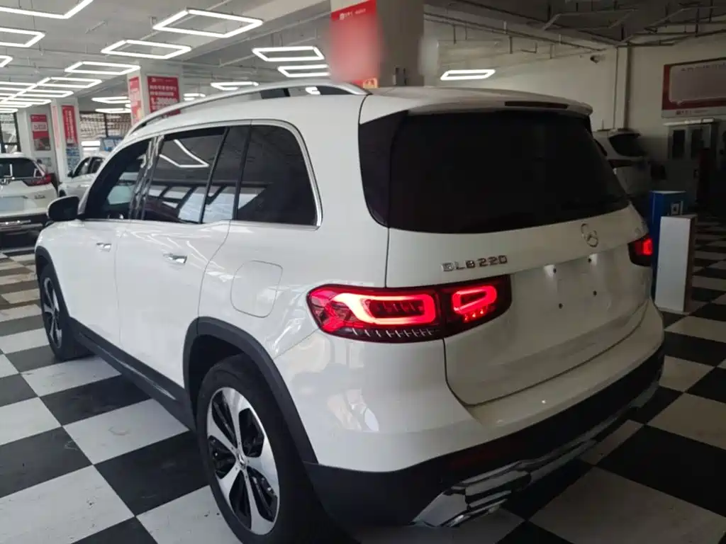 Mercedes-Benz GLB 2023 — фото 5