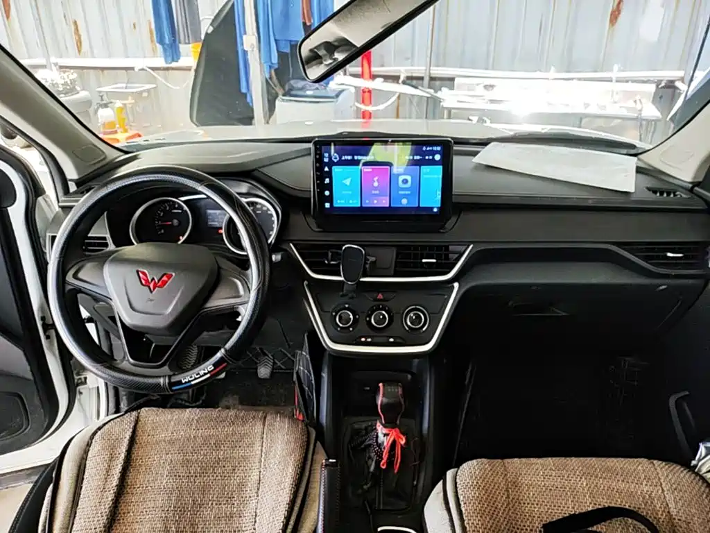 Wuling Hongguang S3 2022 — фото 10