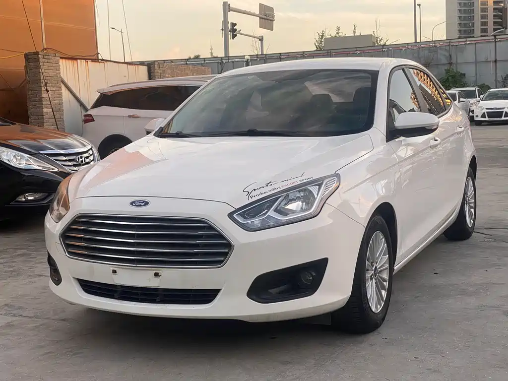 Ford Escort 2016