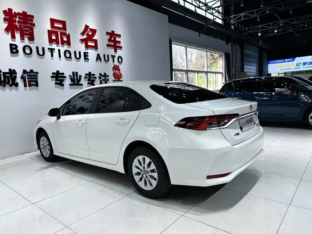 Toyota Corolla 2023 — фото 15
