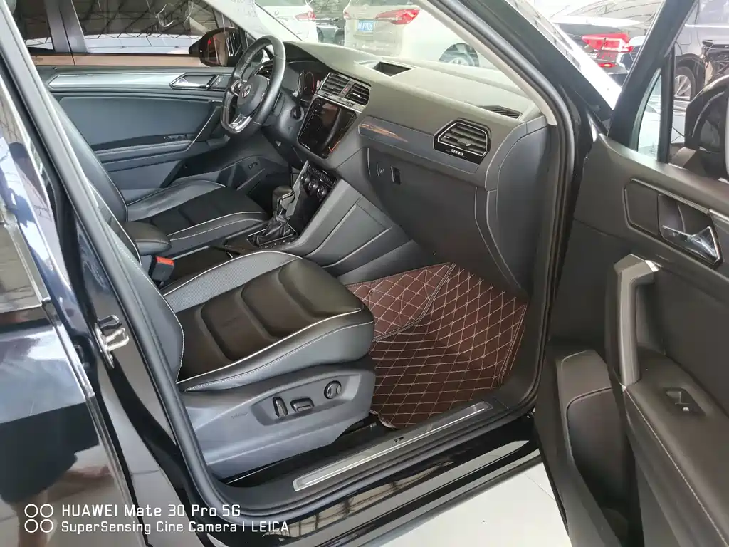 Volkswagen Tiguan L 2019 — фото 11