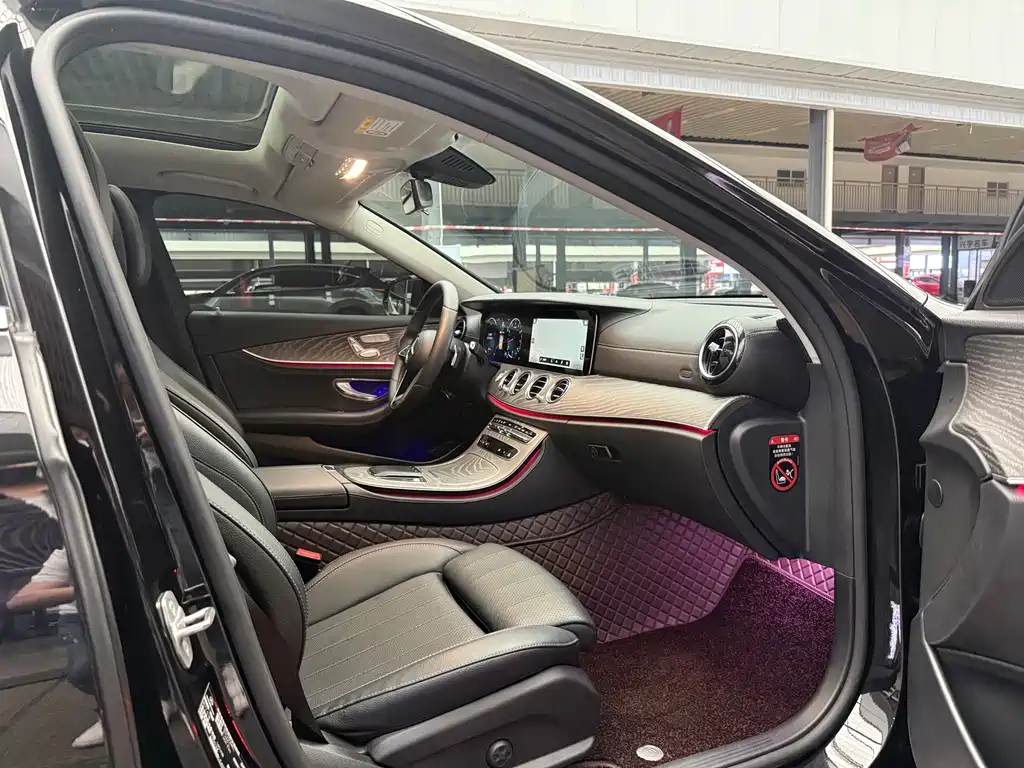 Mercedes-Benz E-Class 2021 — фото 16