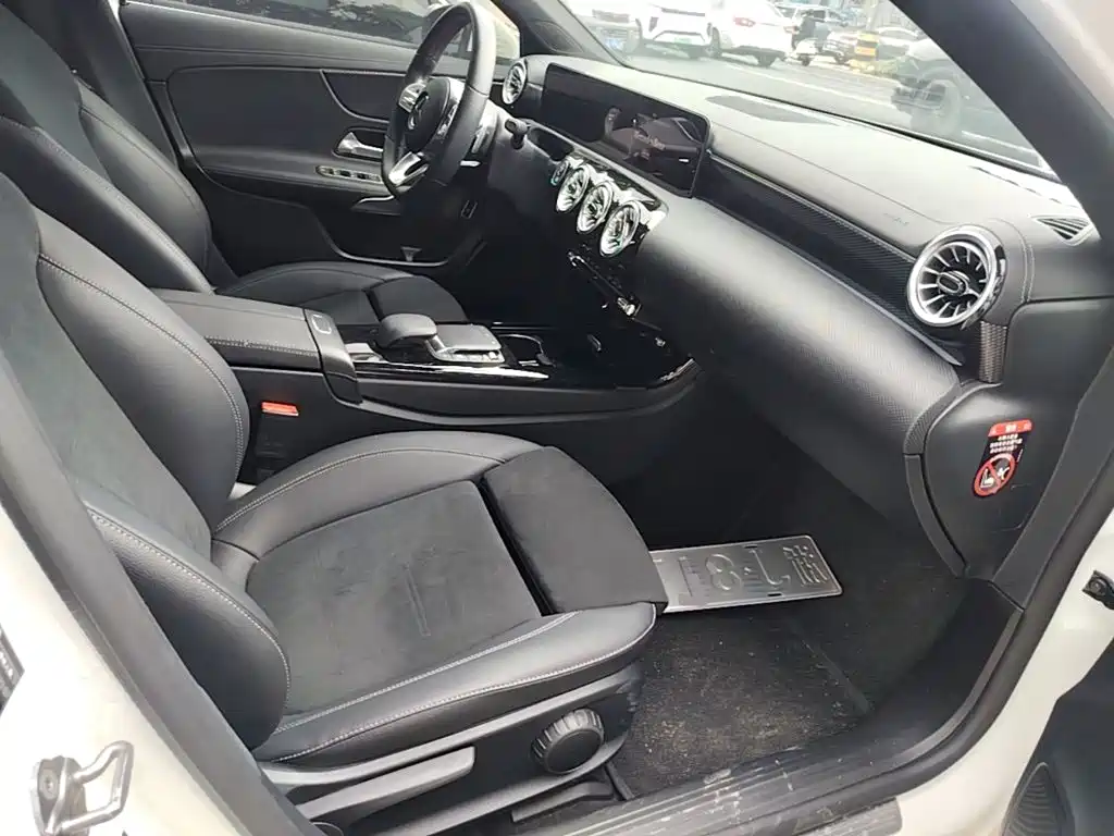 Mercedes-Benz A-Class 2022 — фото 25