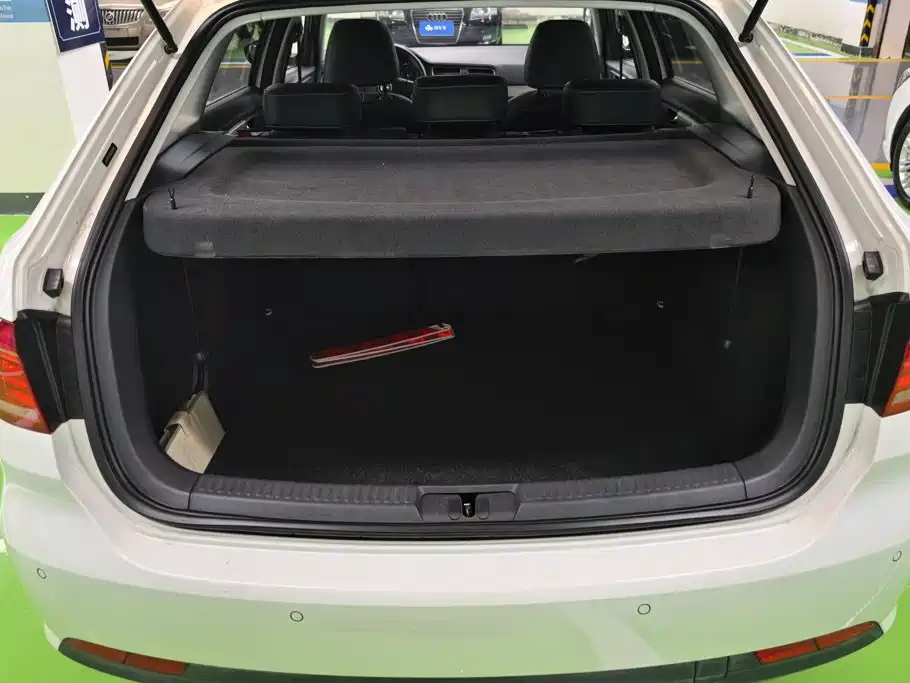 Volkswagen Gran Lavida 2015