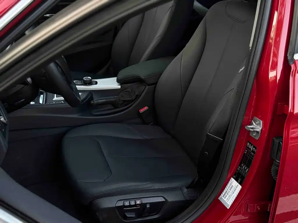 BMW 3 Series 2015 — фото 10