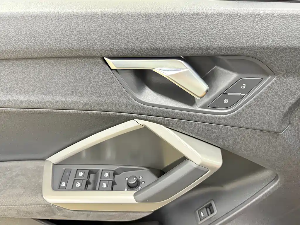 Audi Q3 2023 — фото 20