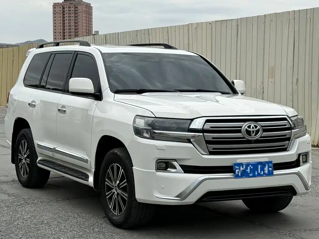 Toyota Land Cruiser 2009 — фото 2