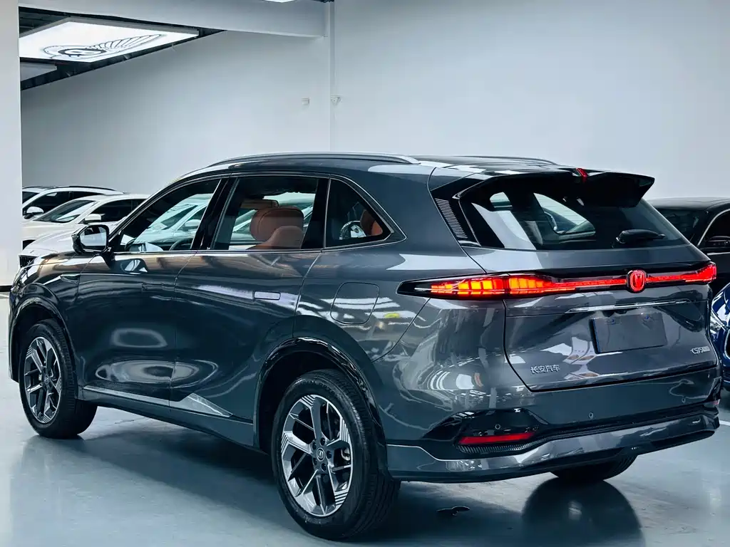 Changan CS75PLUS 2024 — фото 13