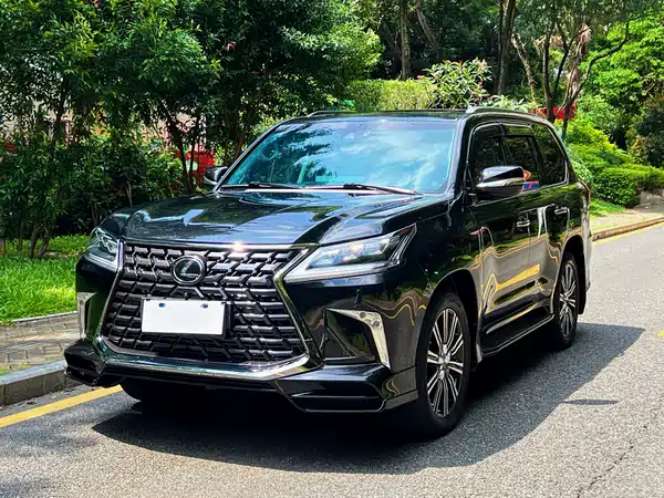 Lexus LX 2019