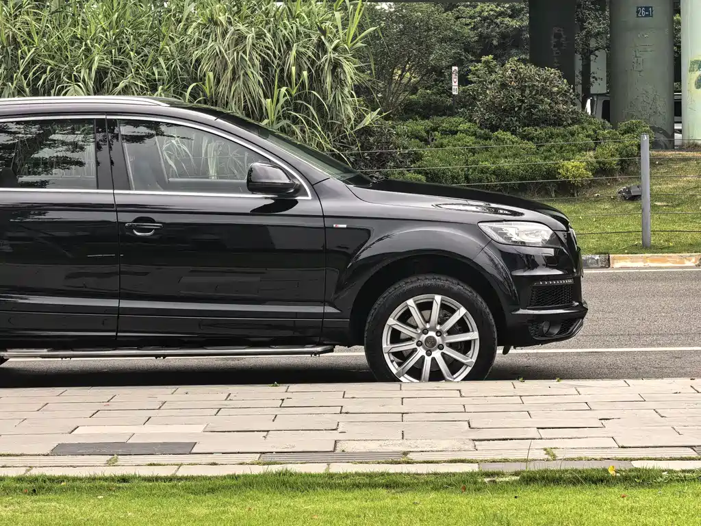 Audi Q7 2014 — фото 4