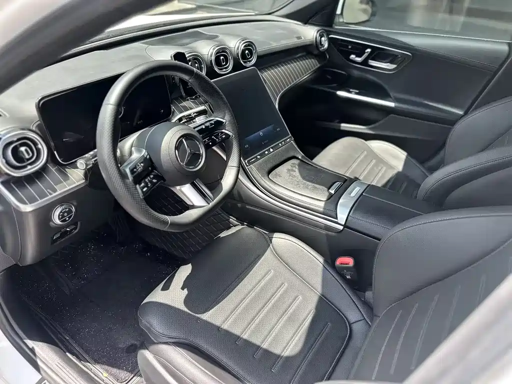 Mercedes-Benz C-Class 2024 — фото 14