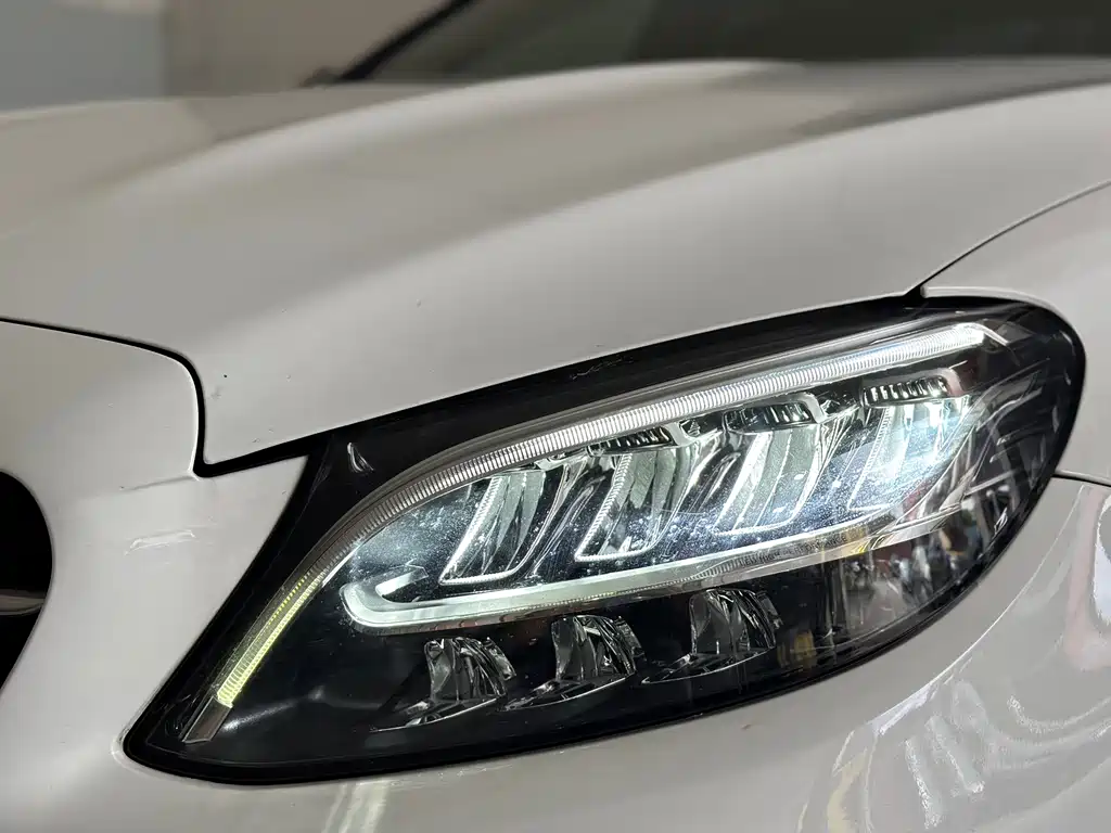 Mercedes-Benz C-Class 2020