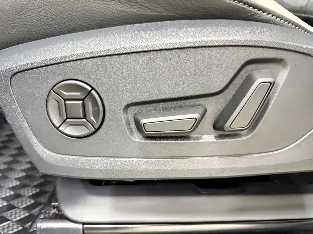 Audi Q3 2023 — фото 16