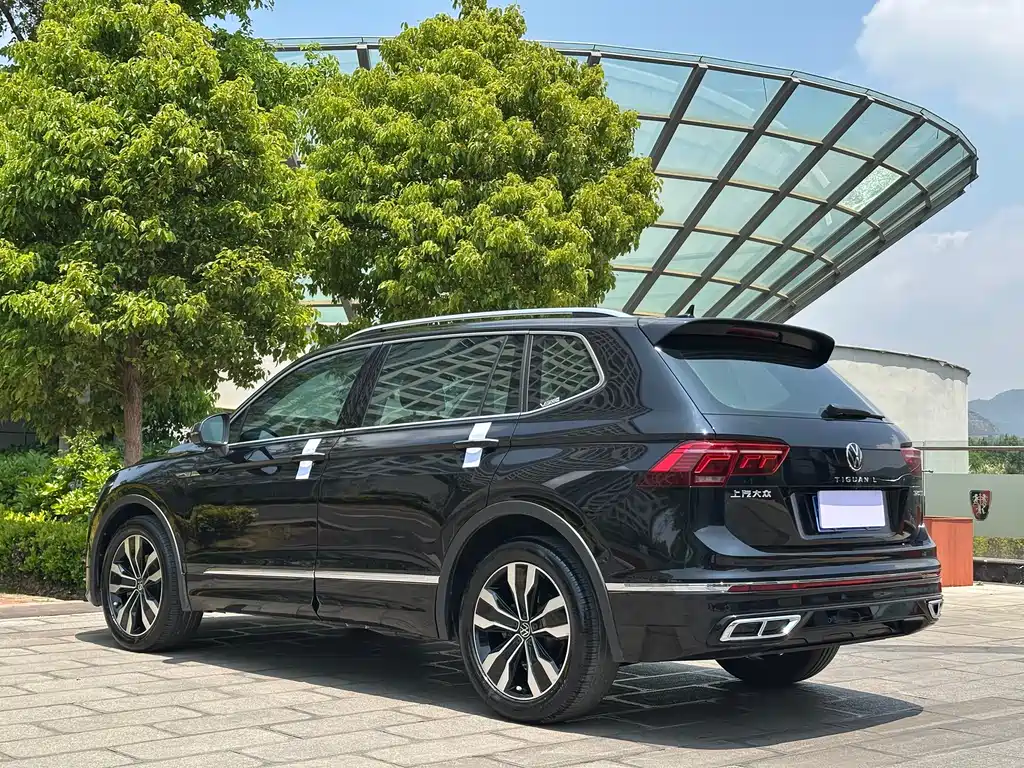 Volkswagen Tiguan L 2022 — фото 17