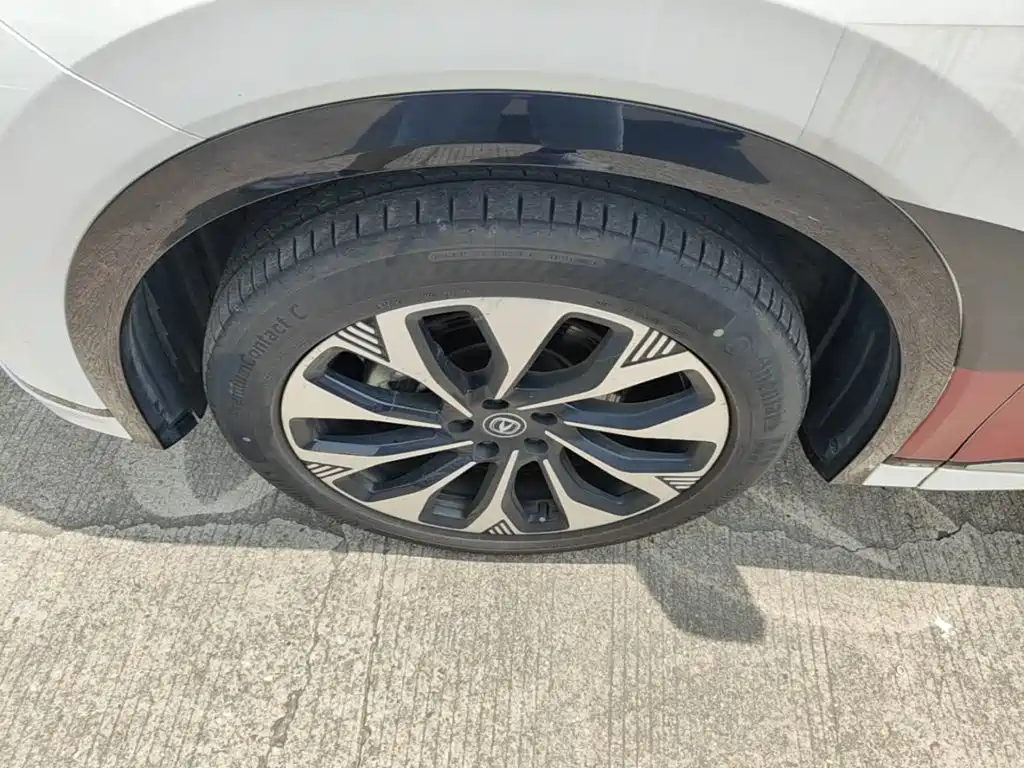 Changan CS75PLUS 2025 — фото 23