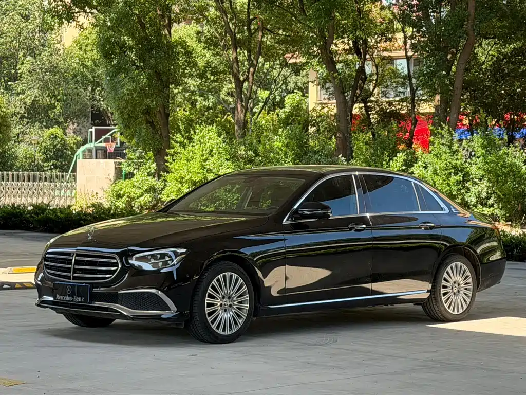 Mercedes-Benz E-Class 2021