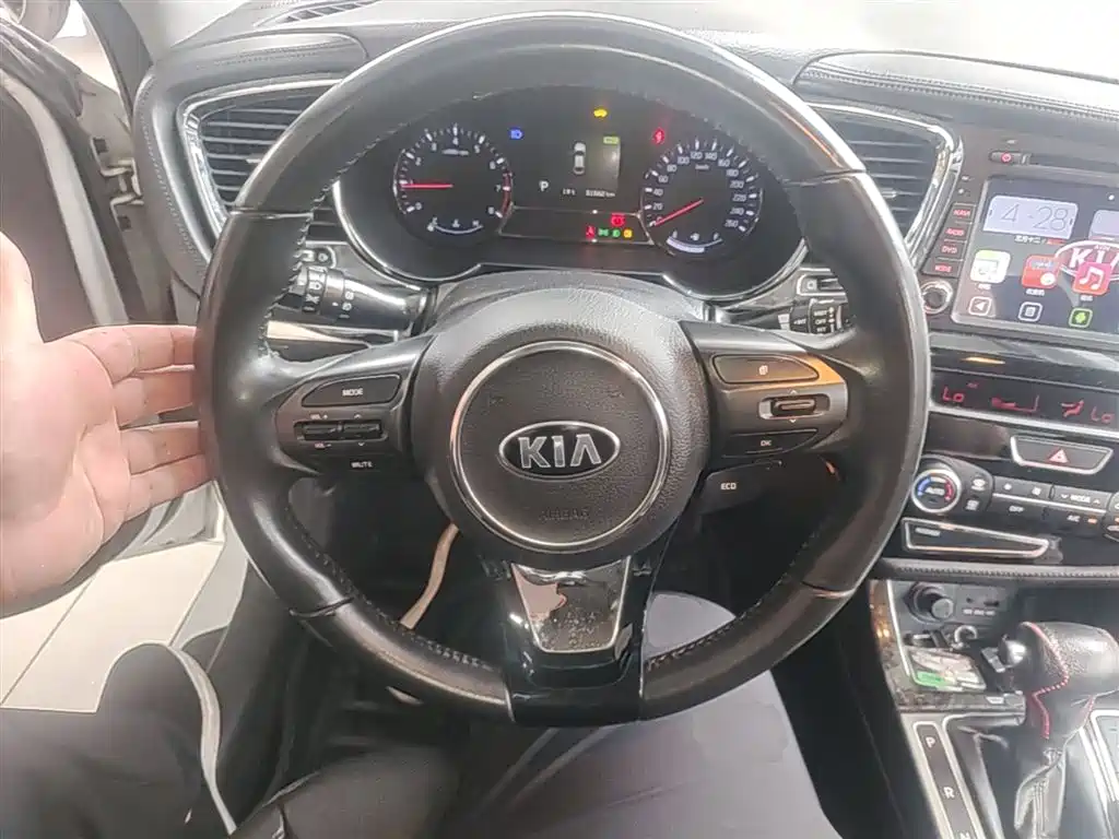 Kia K5 2015 — фото 11