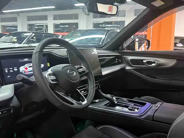 GAC Trumpchi GS8 2024