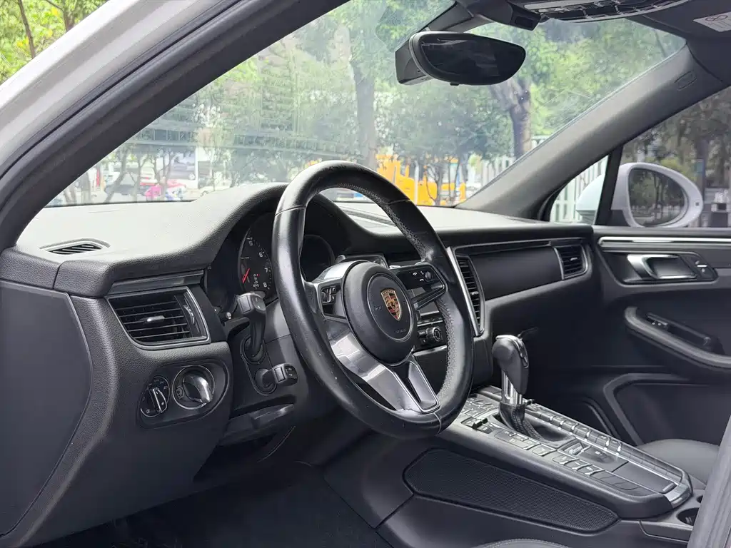 Porsche Macan 2015 — фото 4