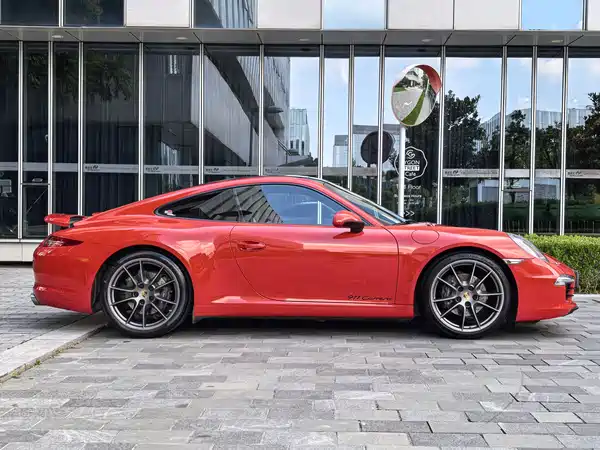 Porsche 911 2015