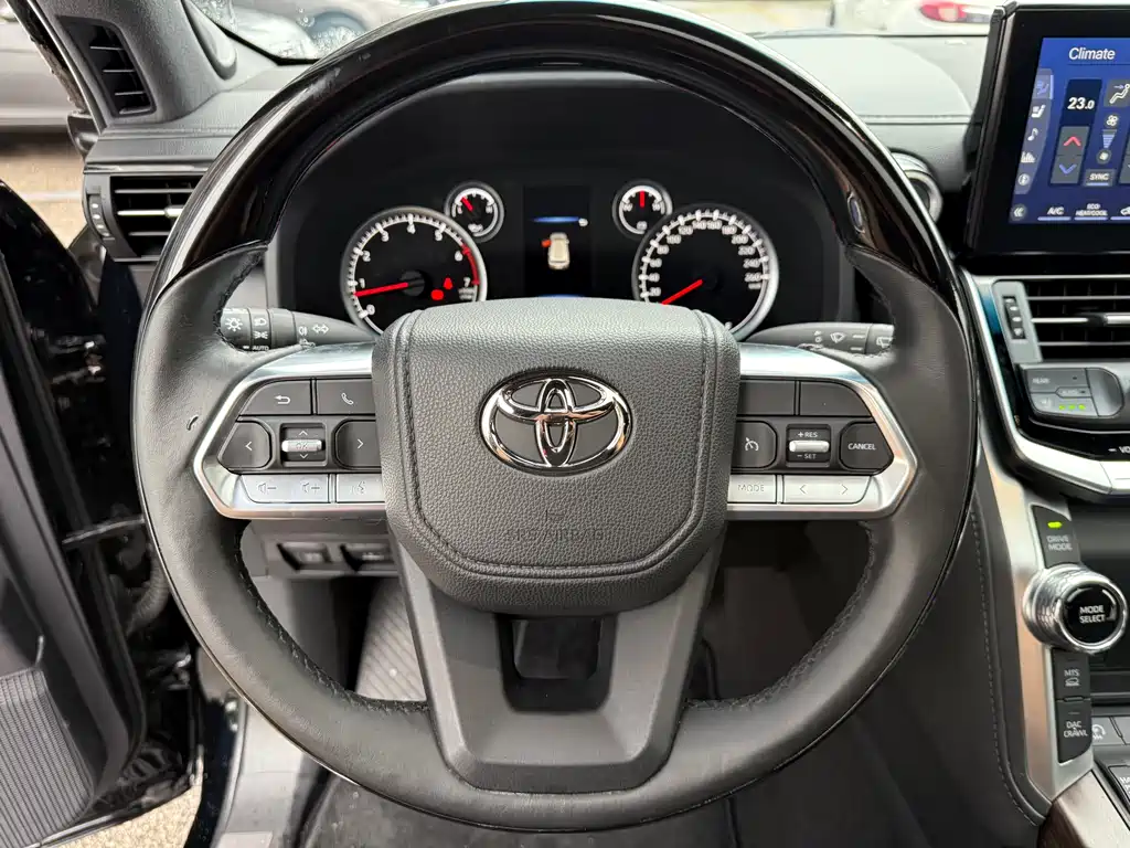 Toyota Land Cruiser 2024 — фото 7