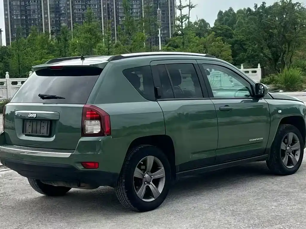 Jeep Compass 2014 — фото 5