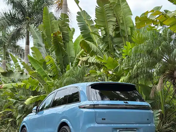 Li Auto L8 2023