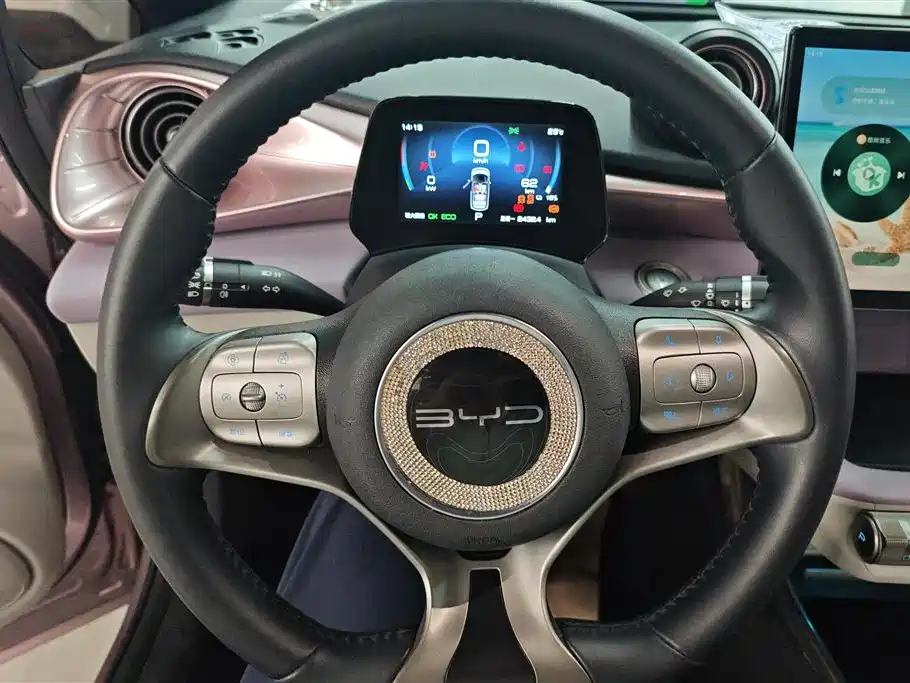 BYD Dolphin 2022 — фото 15