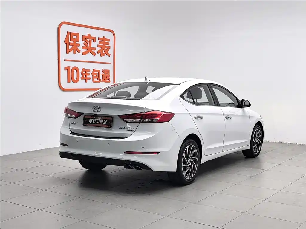 Hyundai Elantra 2020 — фото 2