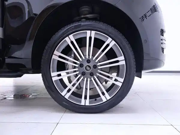 Land Rover Range Rover 2024