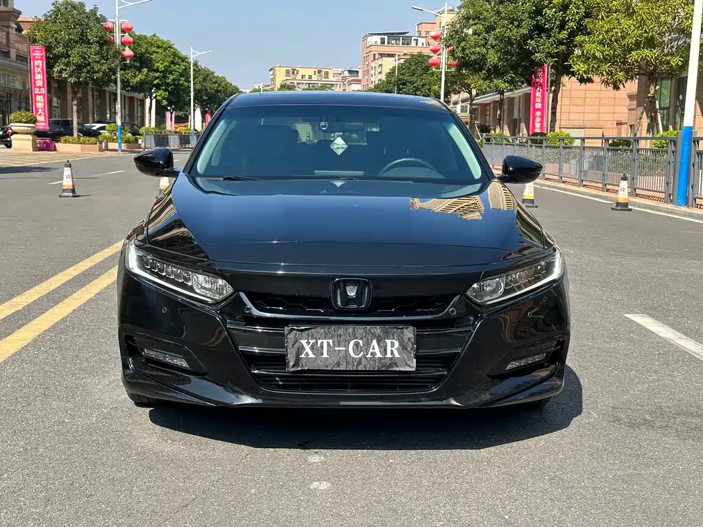 Honda Accord 2018 — фото 2