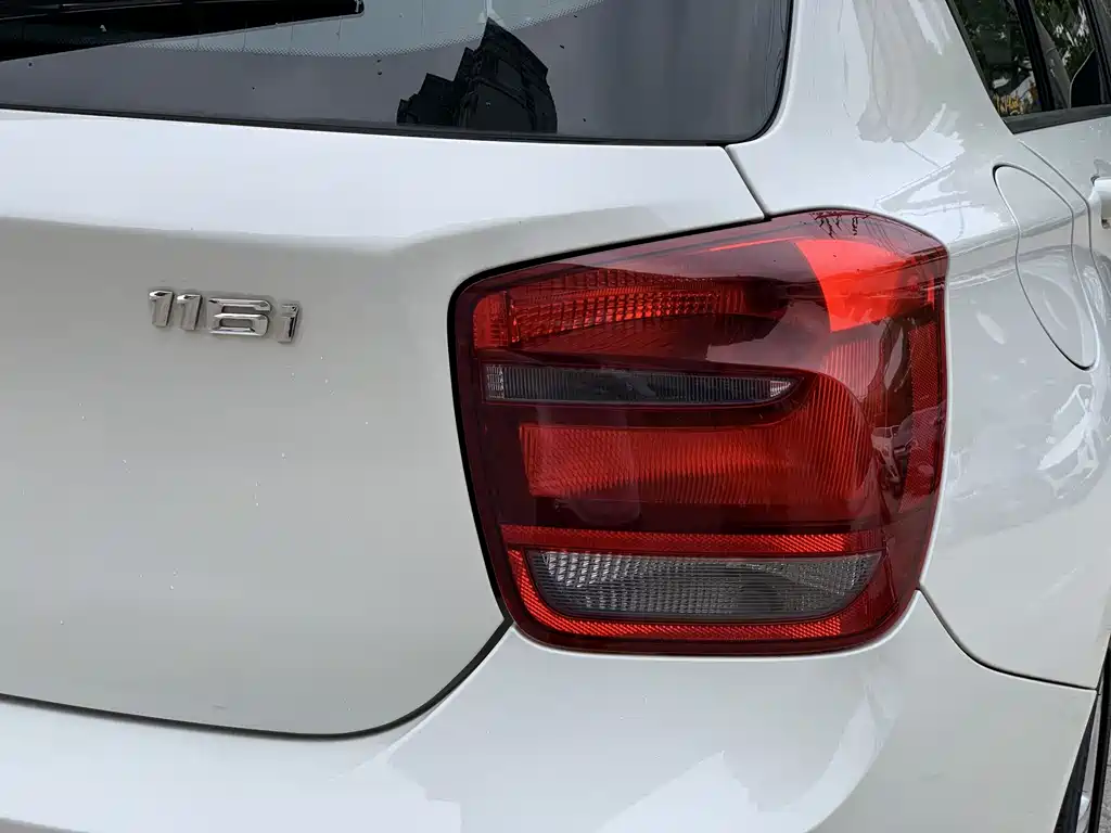 BMW 1 Series 2015 — фото 9