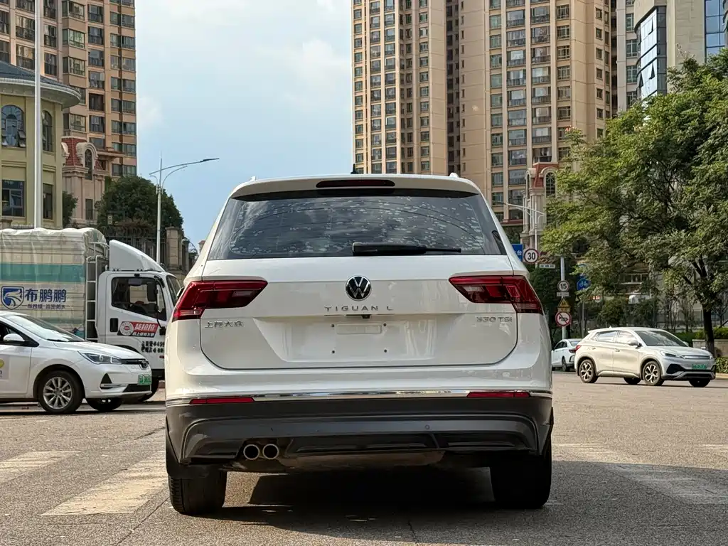Volkswagen Tiguan L 2021 — фото 6