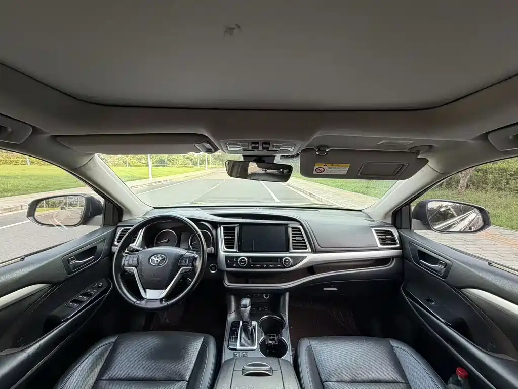 Toyota Highlander 2019 — фото 15