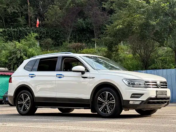 Volkswagen Tiguan L 2021