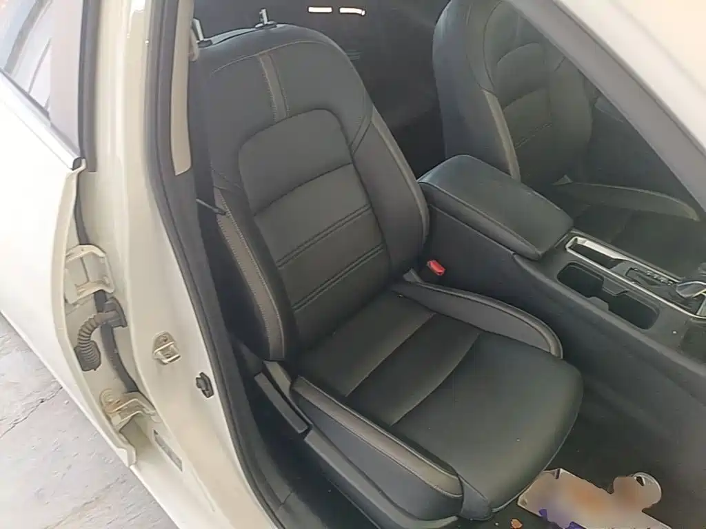 Nissan Sylphy 2021 — фото 25