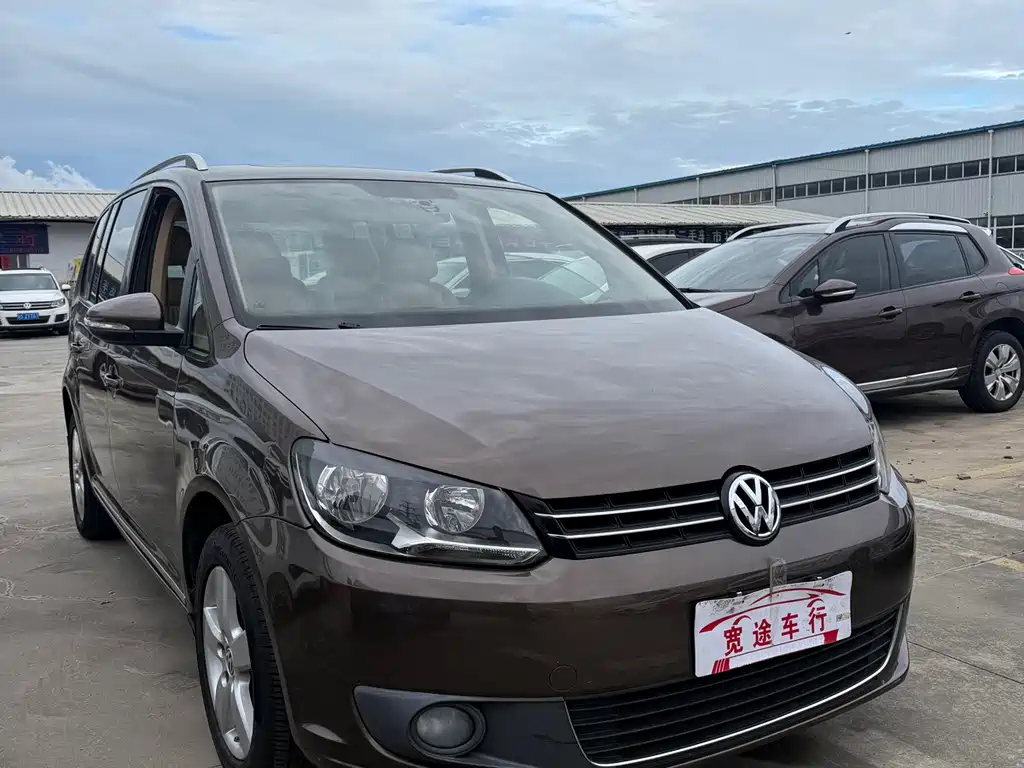 Volkswagen Touran 2012