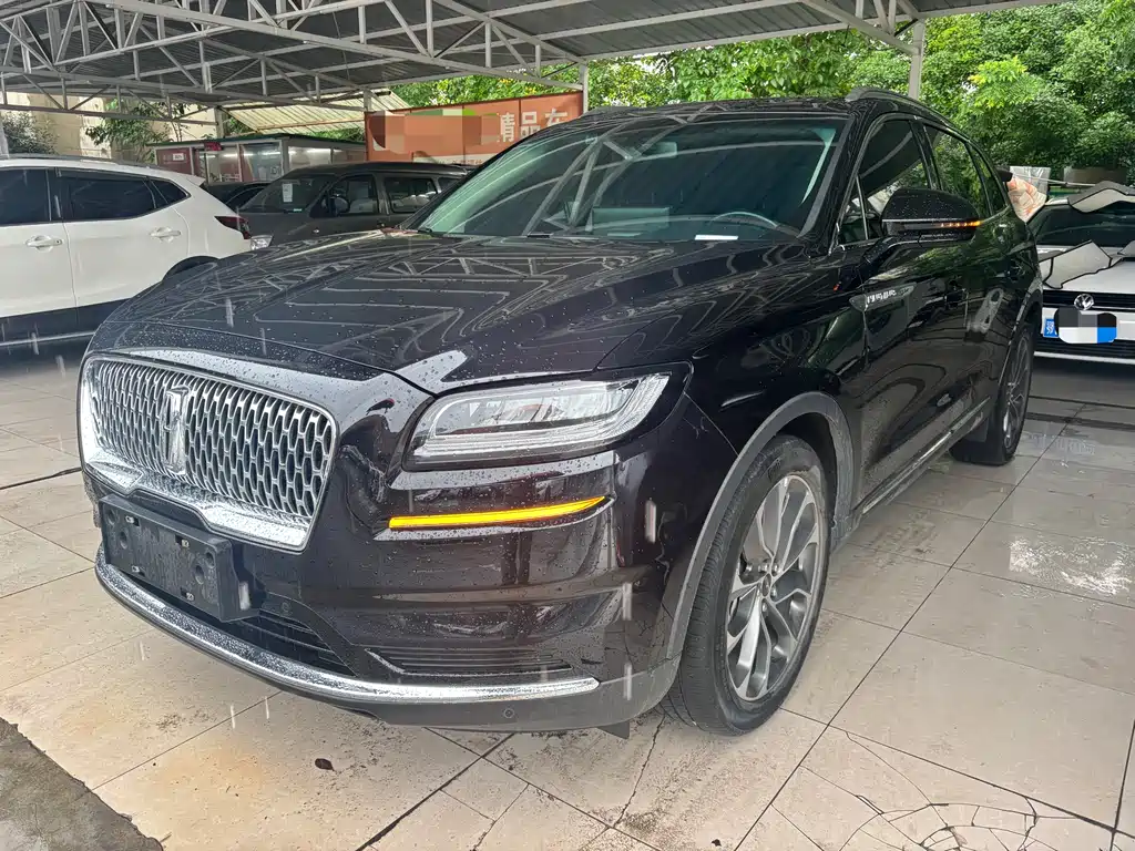 Lincoln Nautilus 2021