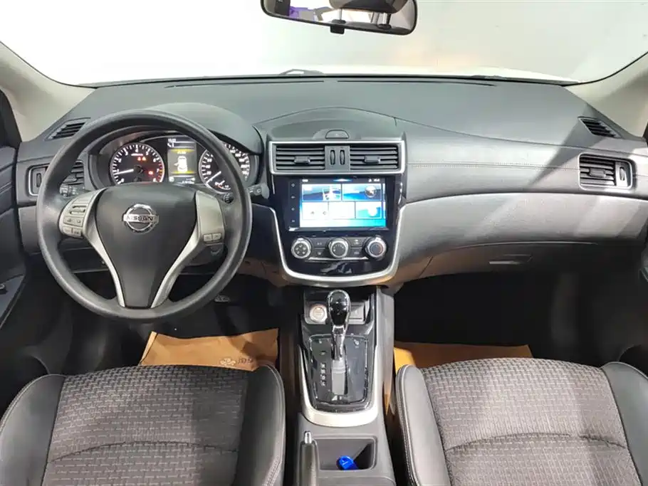 Nissan Tiida 2019 — фото 12