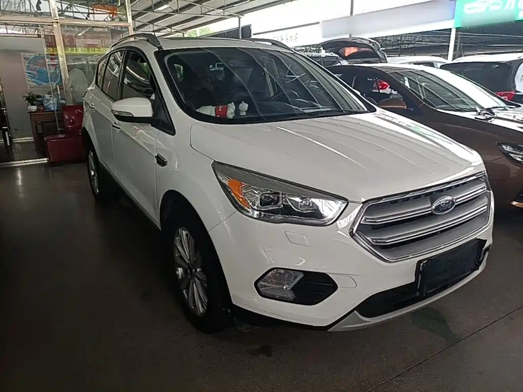 Ford Kuga 2018 — фото 4