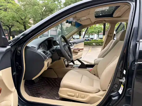 Honda Accord 2011
